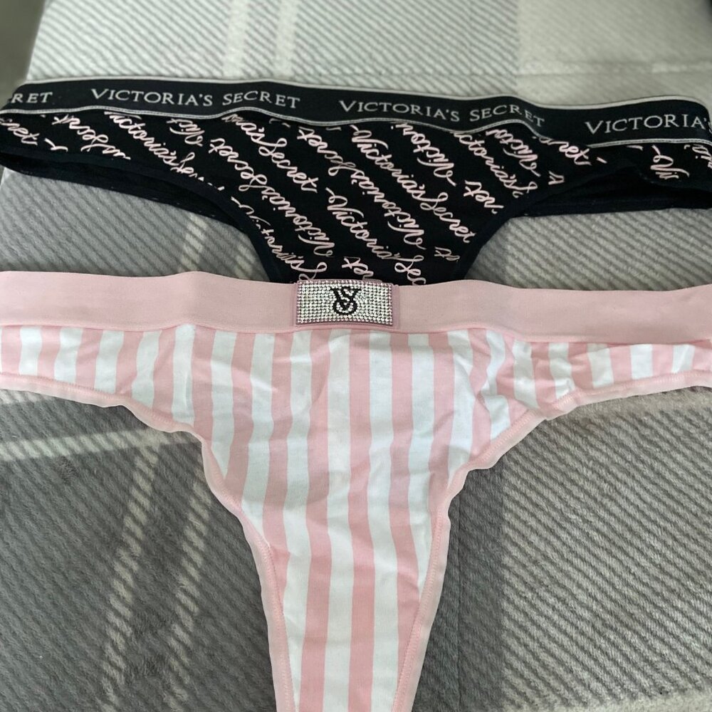 Victoria Secret - Picture 4 of 4